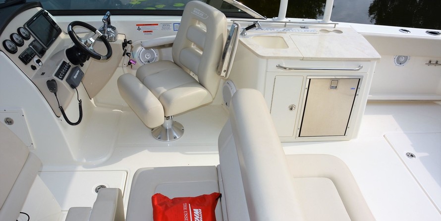 Boston Whaler 270 Vantage