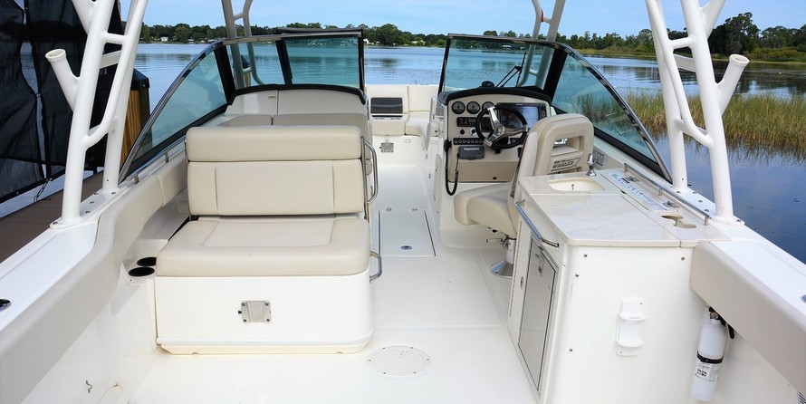 Boston Whaler 270 Vantage