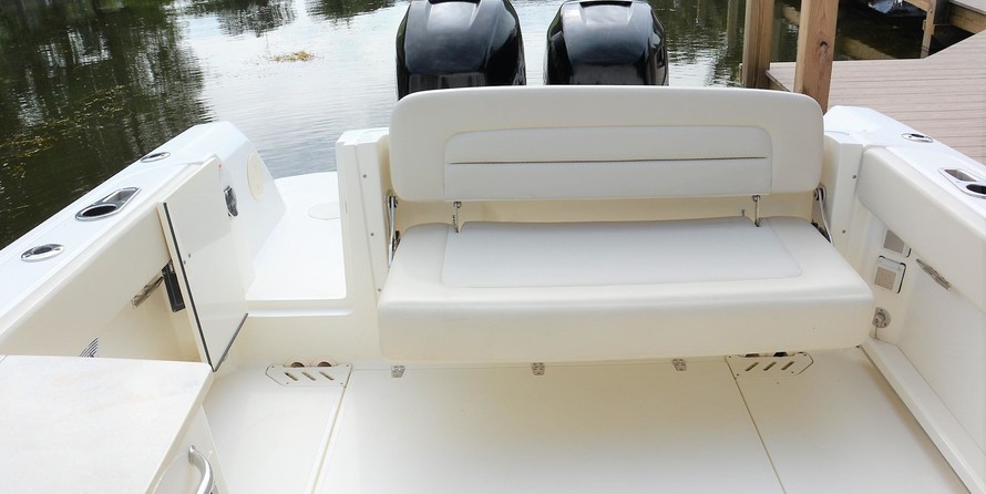 Boston Whaler 270 Vantage