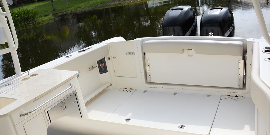 Boston Whaler 270 Vantage