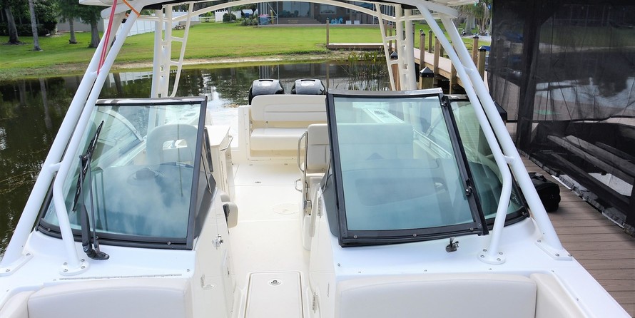 Boston Whaler 270 Vantage