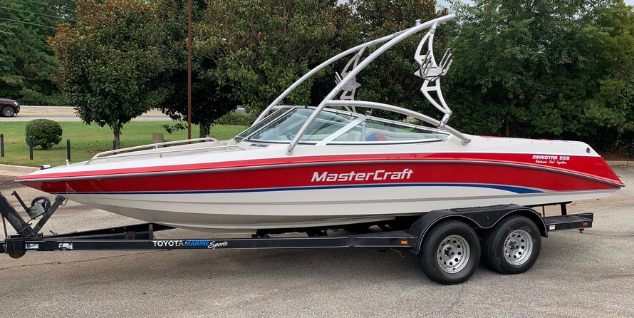 MasterCraft 225 Maristar