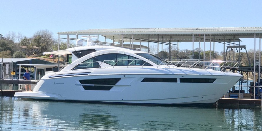 Cruisers Yachts 54 Cantius