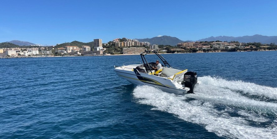 Beneteau Flyer 650 Open