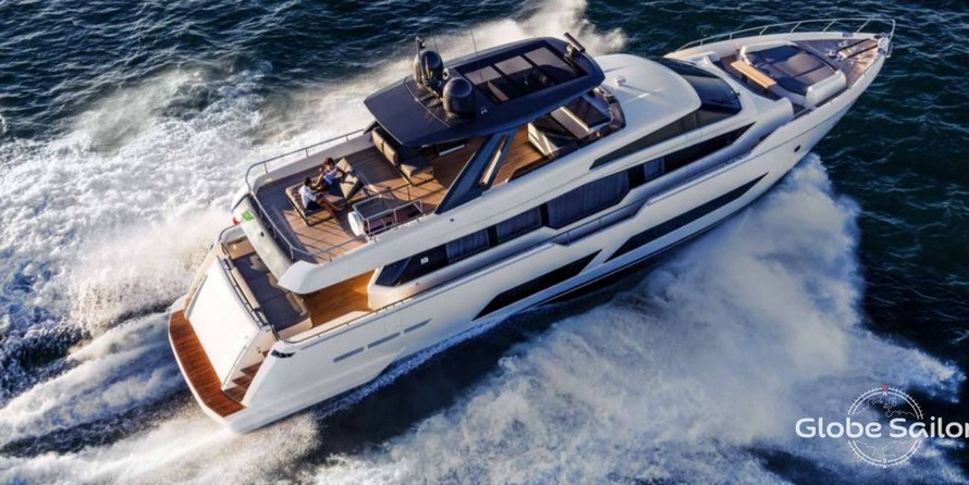 Ferretti 850