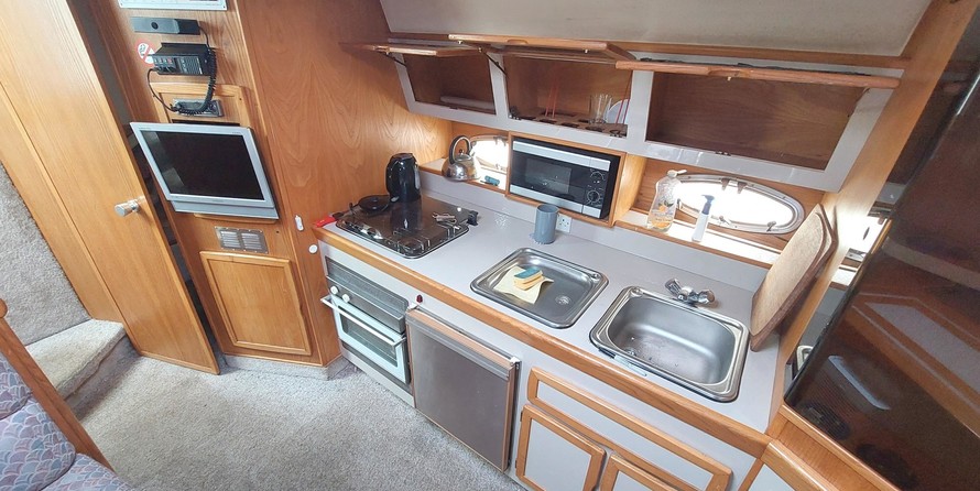 Colvic sun cruiser flybridge