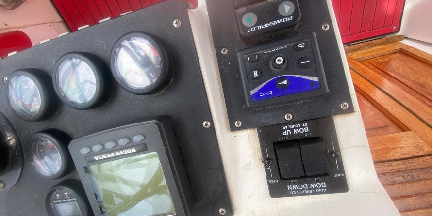 Rampage 31 Sportfisher