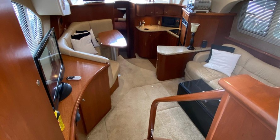 Silverton 35 Motor Yacht