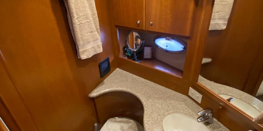 Silverton 35 Motor Yacht