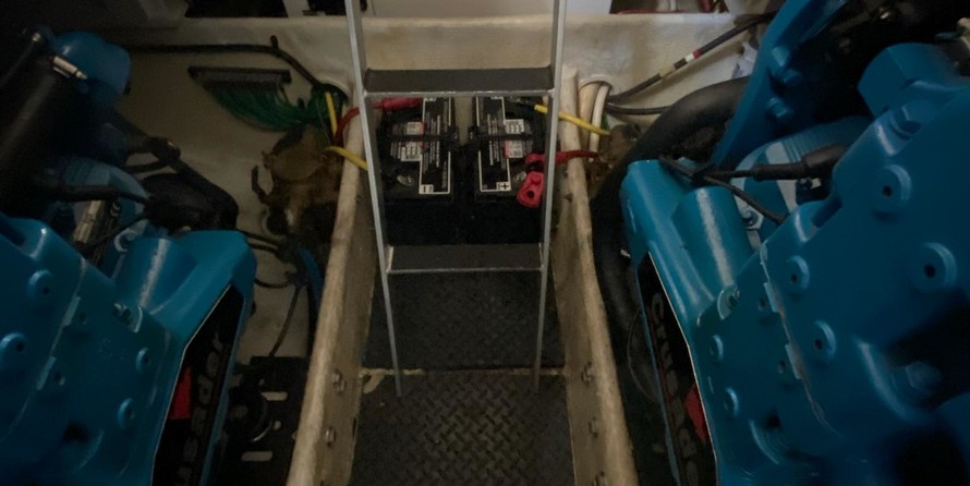 Silverton 35 Motor Yacht