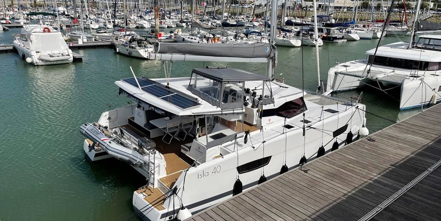 Fountaine Pajot Isla 40