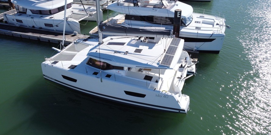 Fountaine Pajot Isla 40