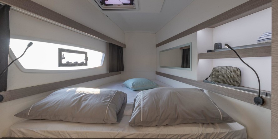 Fountaine Pajot Isla 40