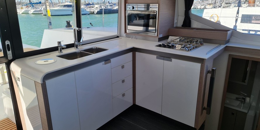 Fountaine Pajot Isla 40
