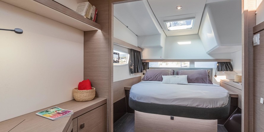 Fountaine Pajot Isla 40