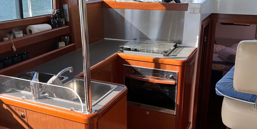 Beneteau Swift Trawler 34