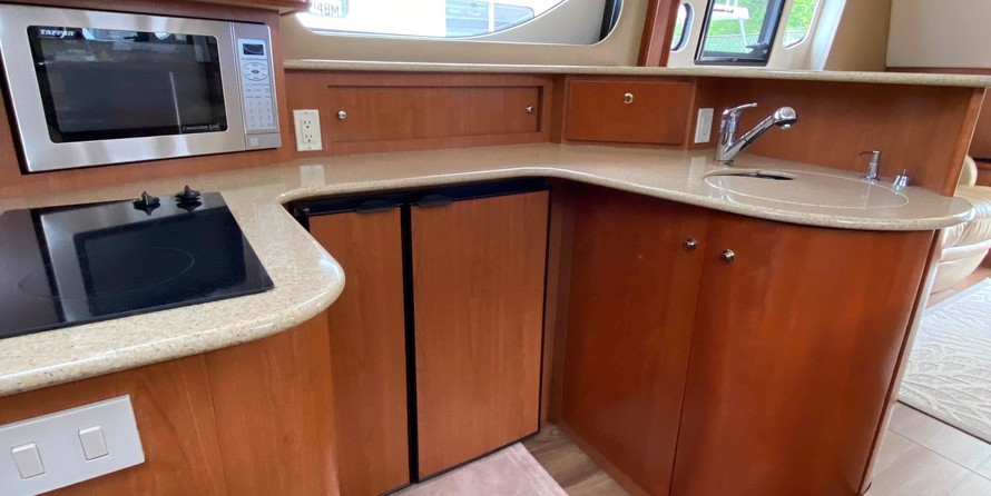 Silverton 38 Sport Bridge