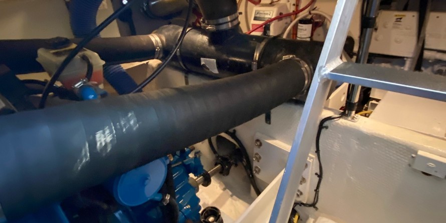 Silverton 38 Sport Bridge