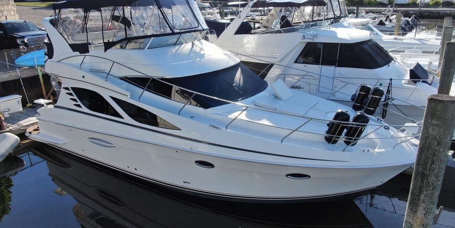 Silverton 38 Sport Bridge