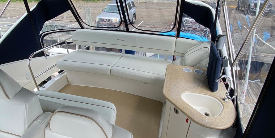 Silverton 38 Sport Bridge