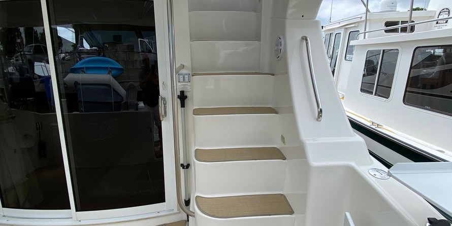 Silverton 38 Sport Bridge