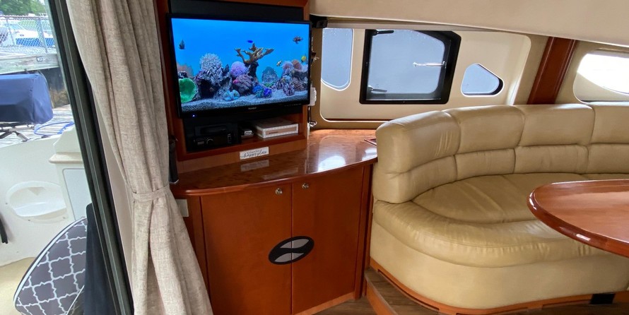 Silverton 38 Sport Bridge