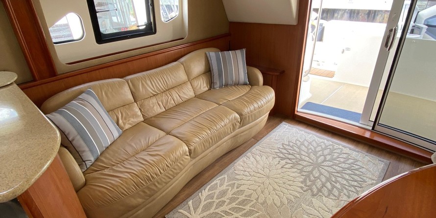 Silverton 38 Sport Bridge