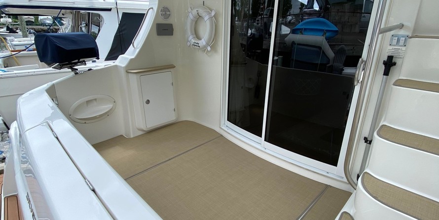 Silverton 38 Sport Bridge