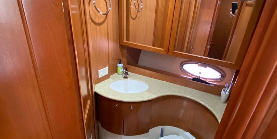 Silverton 38 Sport Bridge