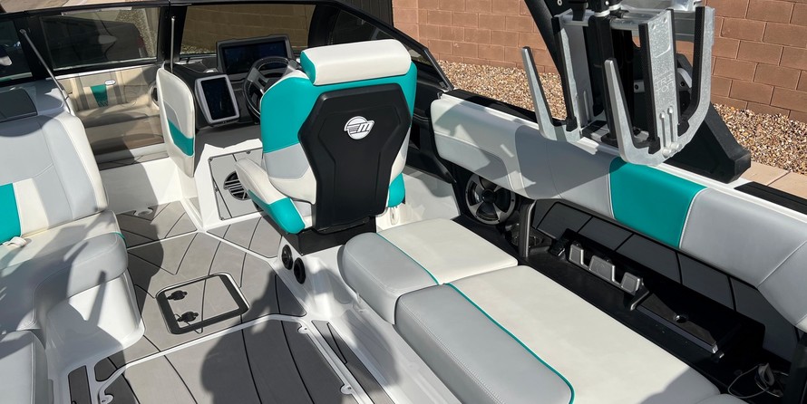 Malibu Wakesetter 23 LSV