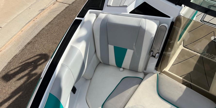 Malibu Wakesetter 23 LSV