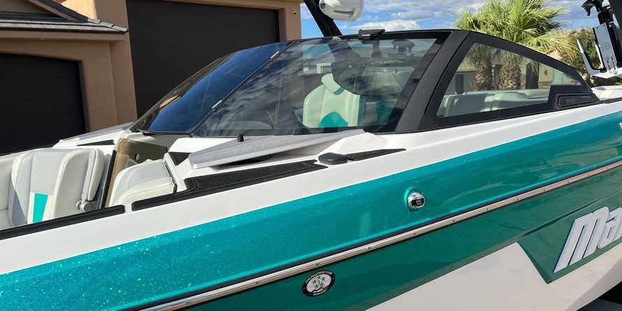 Malibu Wakesetter 23 LSV