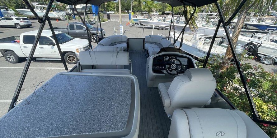 Avalon catalina 25 rf