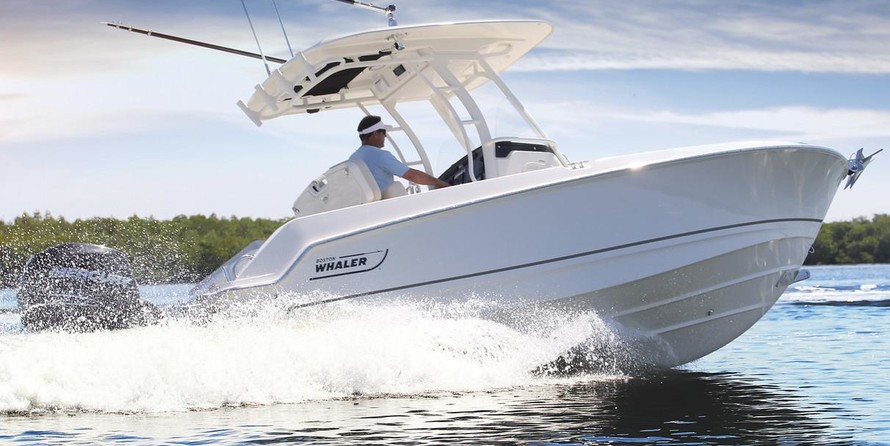 Boston Whaler 230 Outrage
