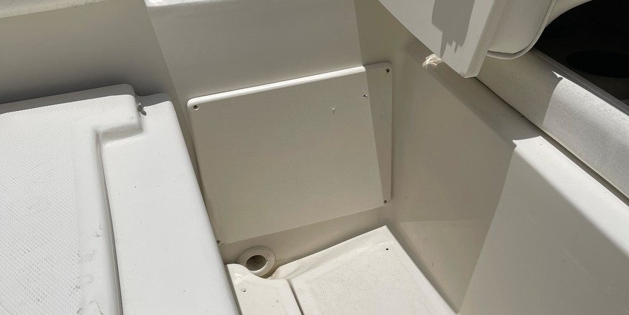 Sea ray 225 weekender