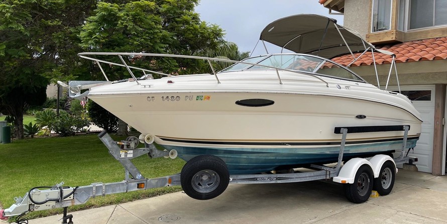 Sea ray 225 weekender