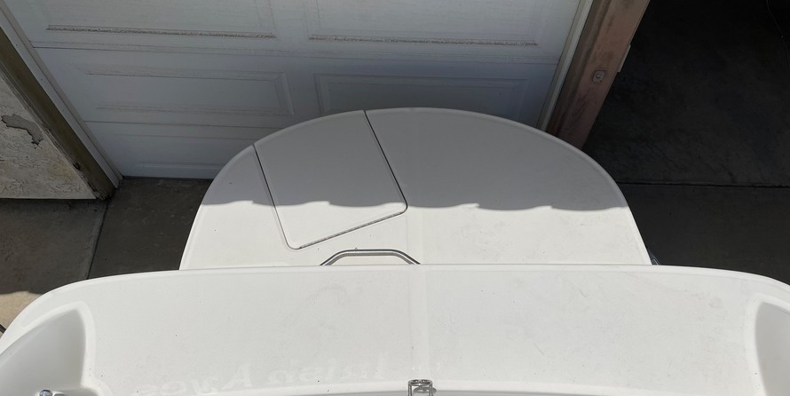 Sea ray 225 weekender