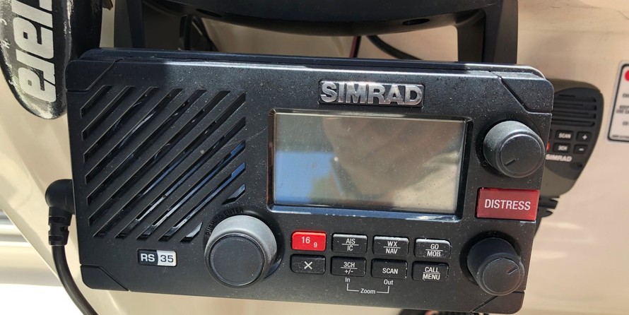 Sea ray 225 weekender