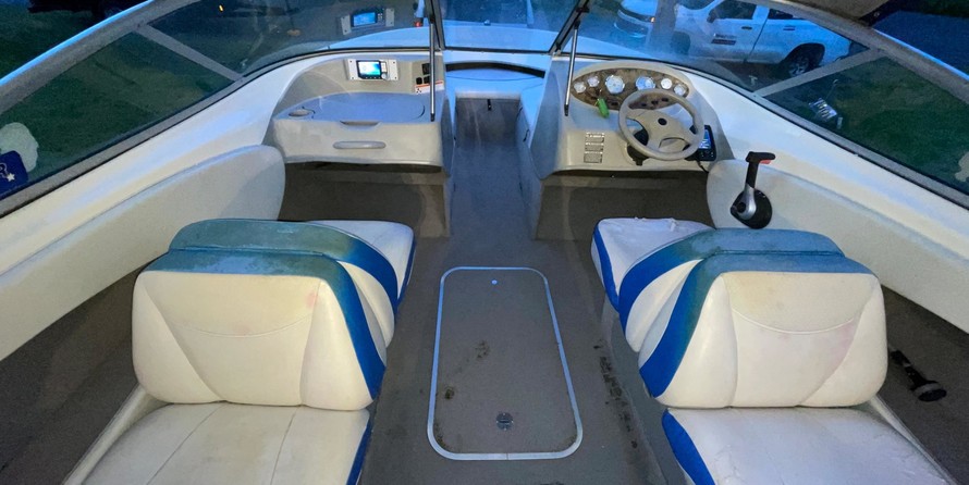 Bayliner 215 Classic