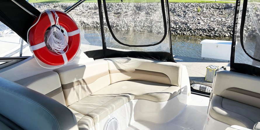 Chaparral 330 Signature