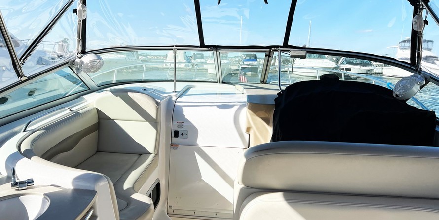 Chaparral 330 Signature