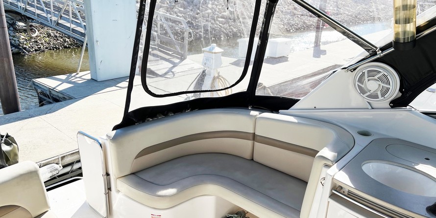 Chaparral 330 Signature