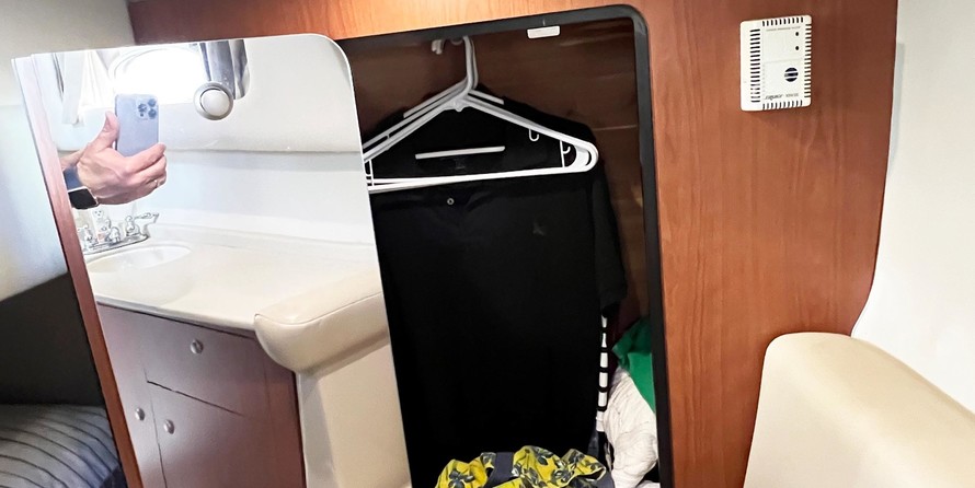 Chaparral 330 Signature