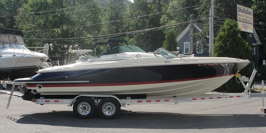 Chris-Craft 25 Launch