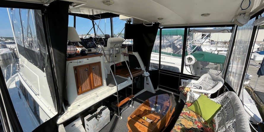 Carver 36 Aft Cabin Motoryacht