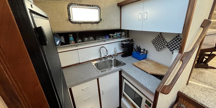 Carver 36 Aft Cabin Motoryacht