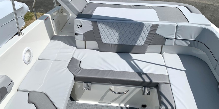 Bayliner VR6 BOWRIDER
