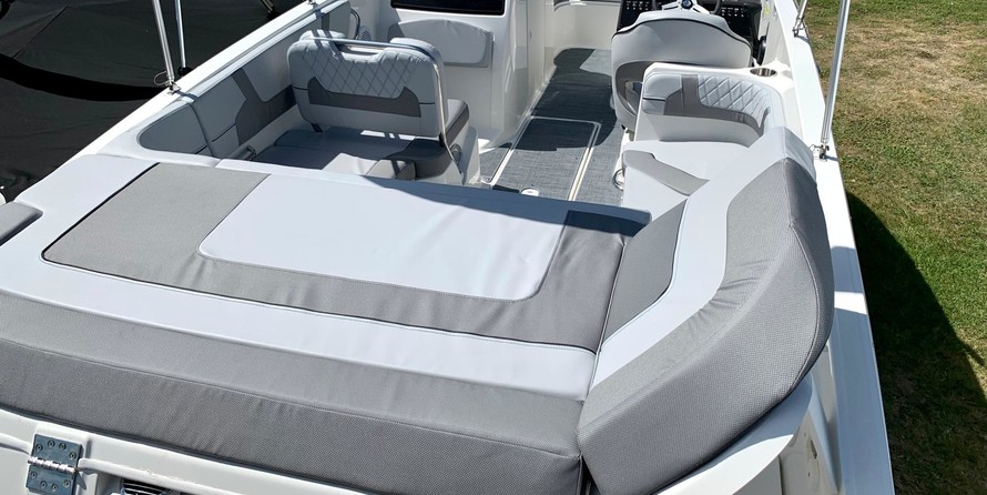 Bayliner VR6 BOWRIDER