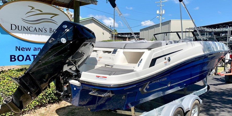 Bayliner VR6 BOWRIDER