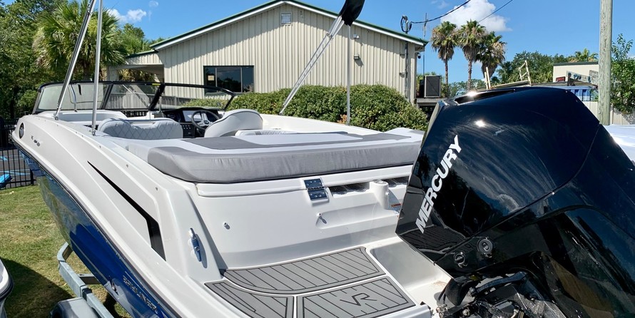 Bayliner VR6 BOWRIDER